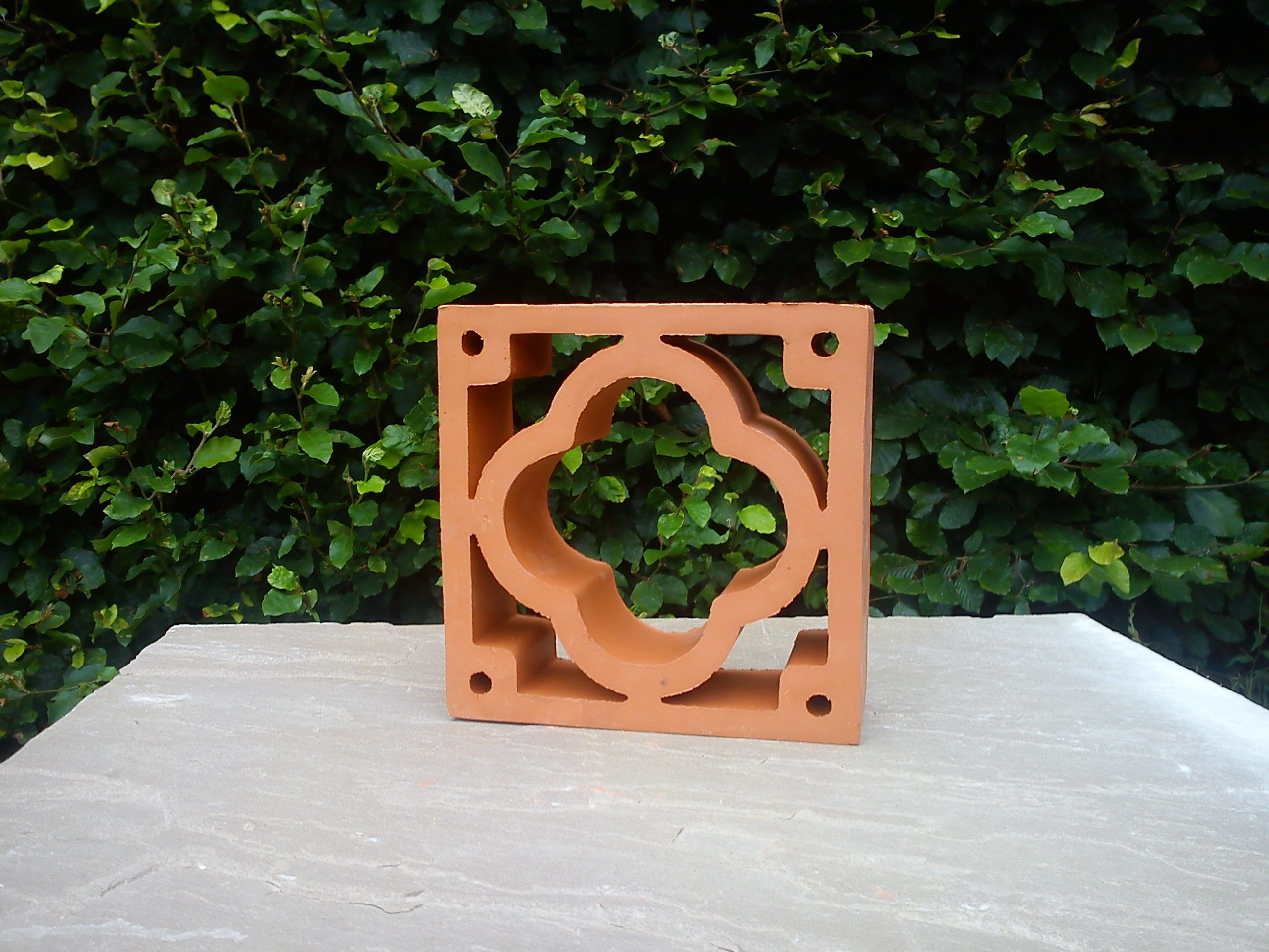 Cloverleaf Screen Block Terracotta World
