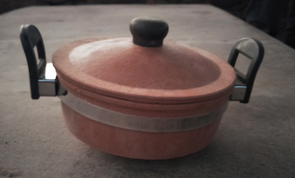 Unglazed Cooking Pots with Lid & Handles Terracotta World