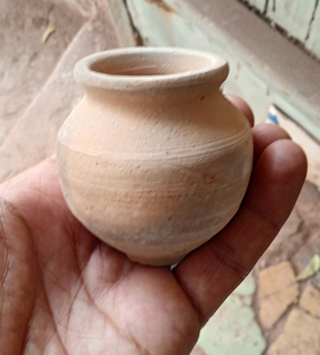Photo of miniature Indian cooking pot